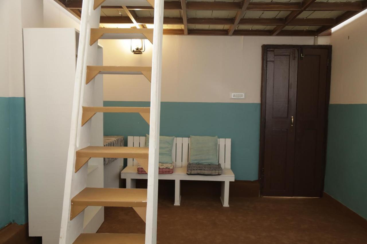 Hostel Calaila Varkala Extérieur photo